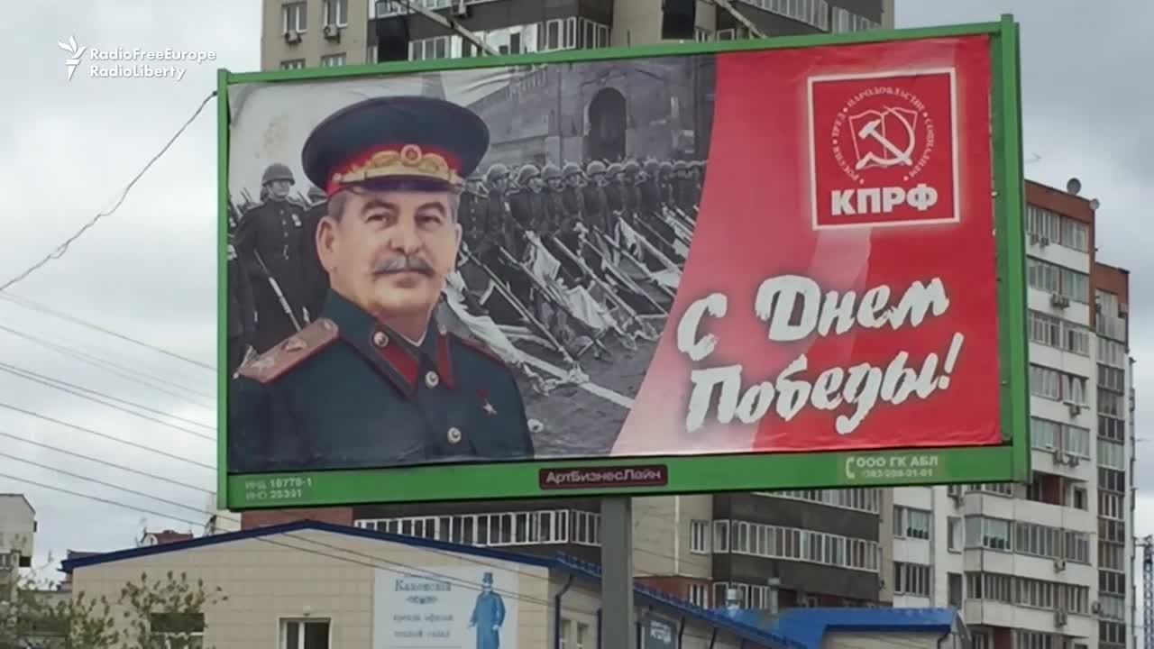 Image of stalin with fenerbahçe logo on Craiyon